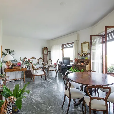 Apartament Rooftop With San Peter View Rzym